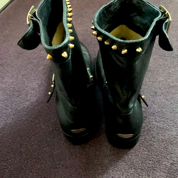 Designer Jimmy Choo Rockstud leather Boots - Picture 4 of 7